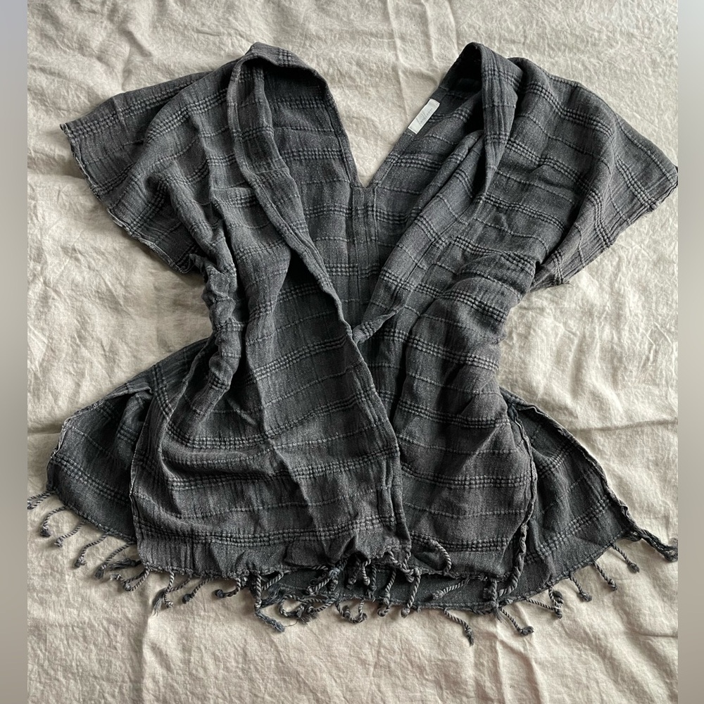The Handloom LA Gray Grey Beach Coverup Kimono Swim Robe Tunic Boho Fringe OS